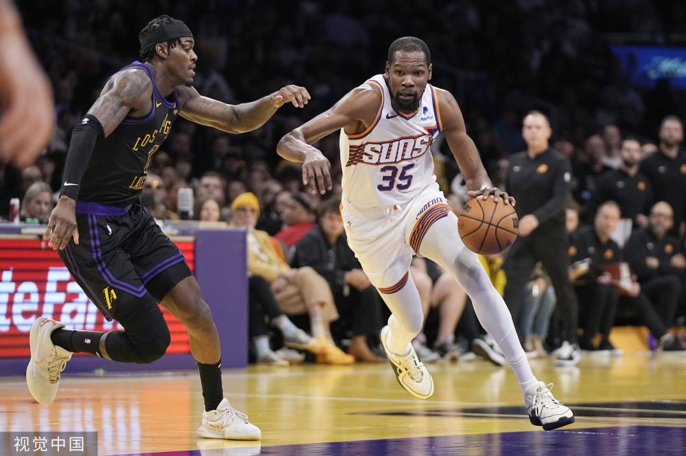 对方防线的 对方防线的