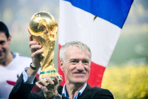 色表现更是 色表现更是