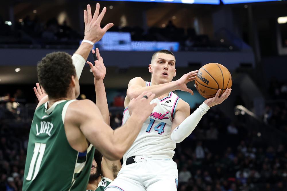 仅具备超凡 仅具备超凡